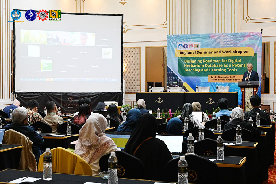 Regional Seminar and Workshop Develops Roadmap for Digital Herbarium Database as an Innovative Teaching and Learning Tool